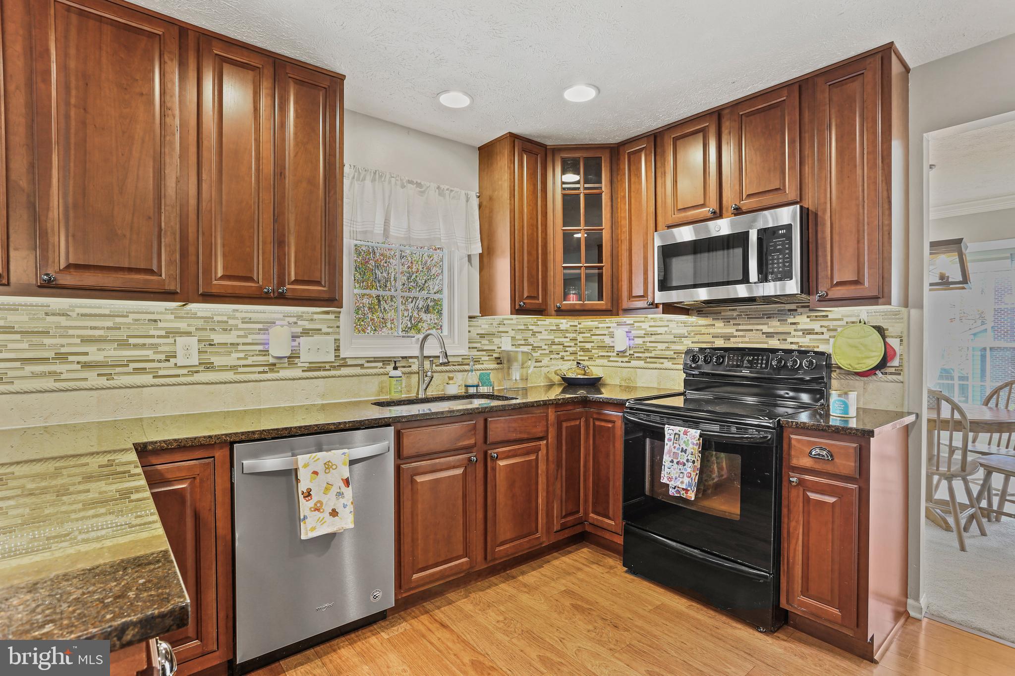 KINGS GRANT - Residential