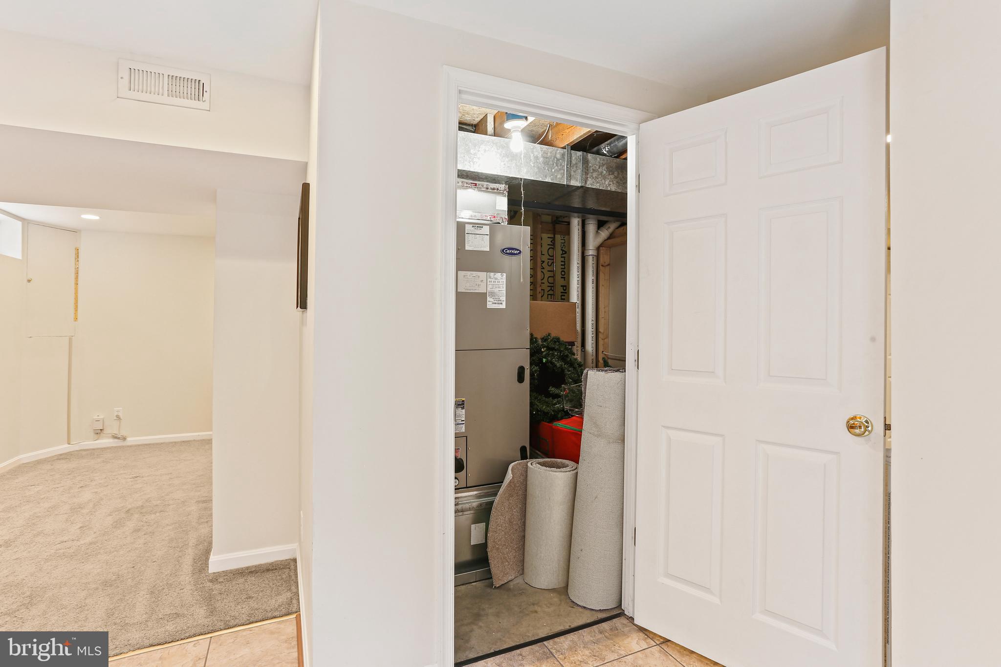 KINGS GRANT - Residential