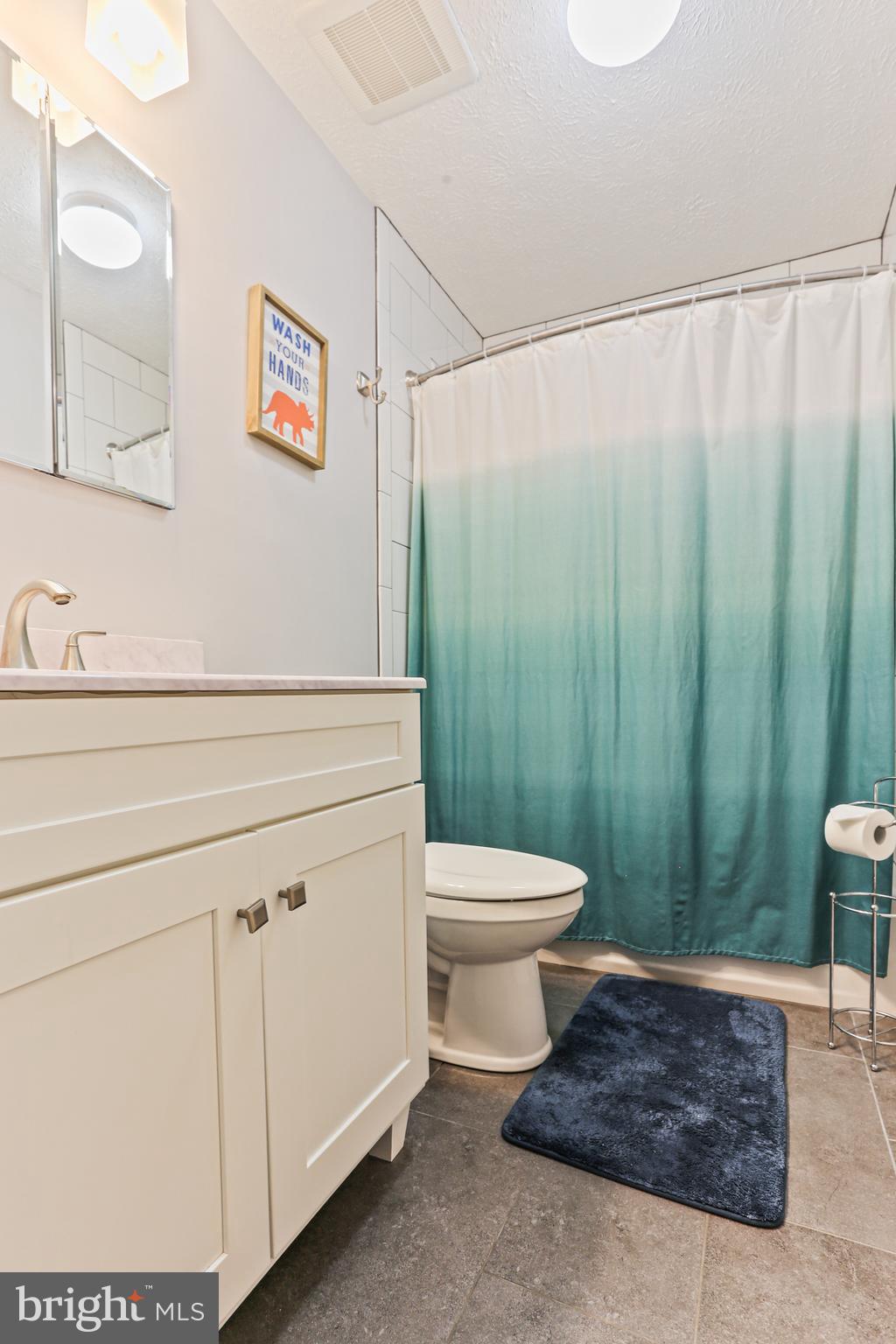 KINGS GRANT - Residential