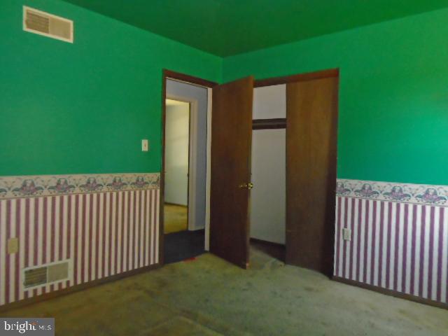 WHISPERING VALLEY - Residential