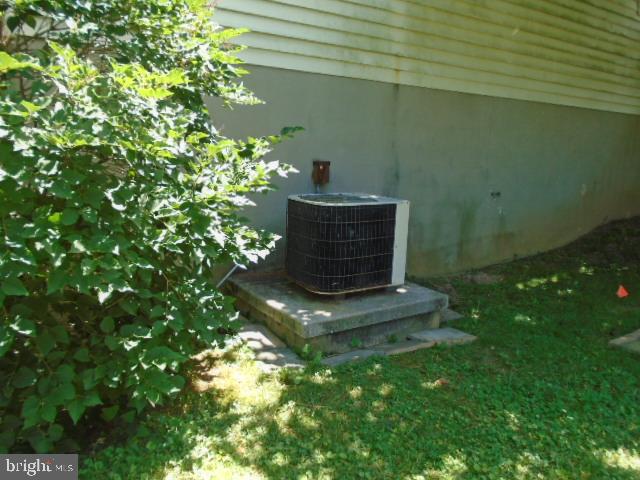 WHISPERING VALLEY - Residential