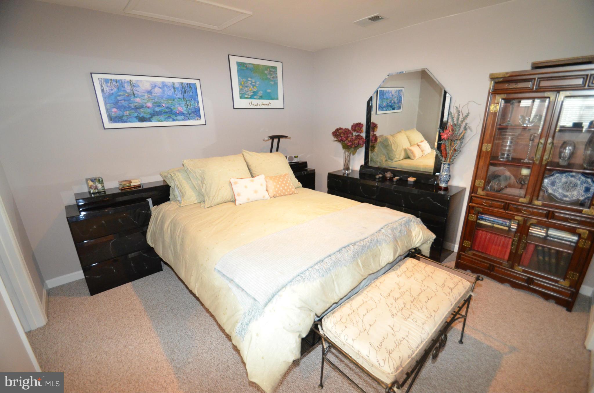 CAMERON STATION - Residential Lease