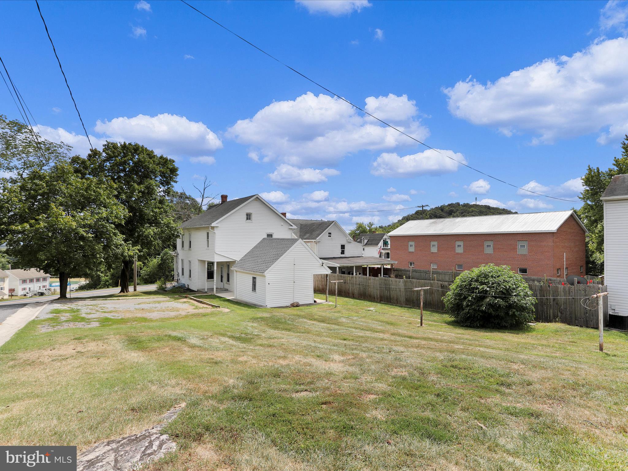 TOWN OF HEDGESVILLE - Residential Income