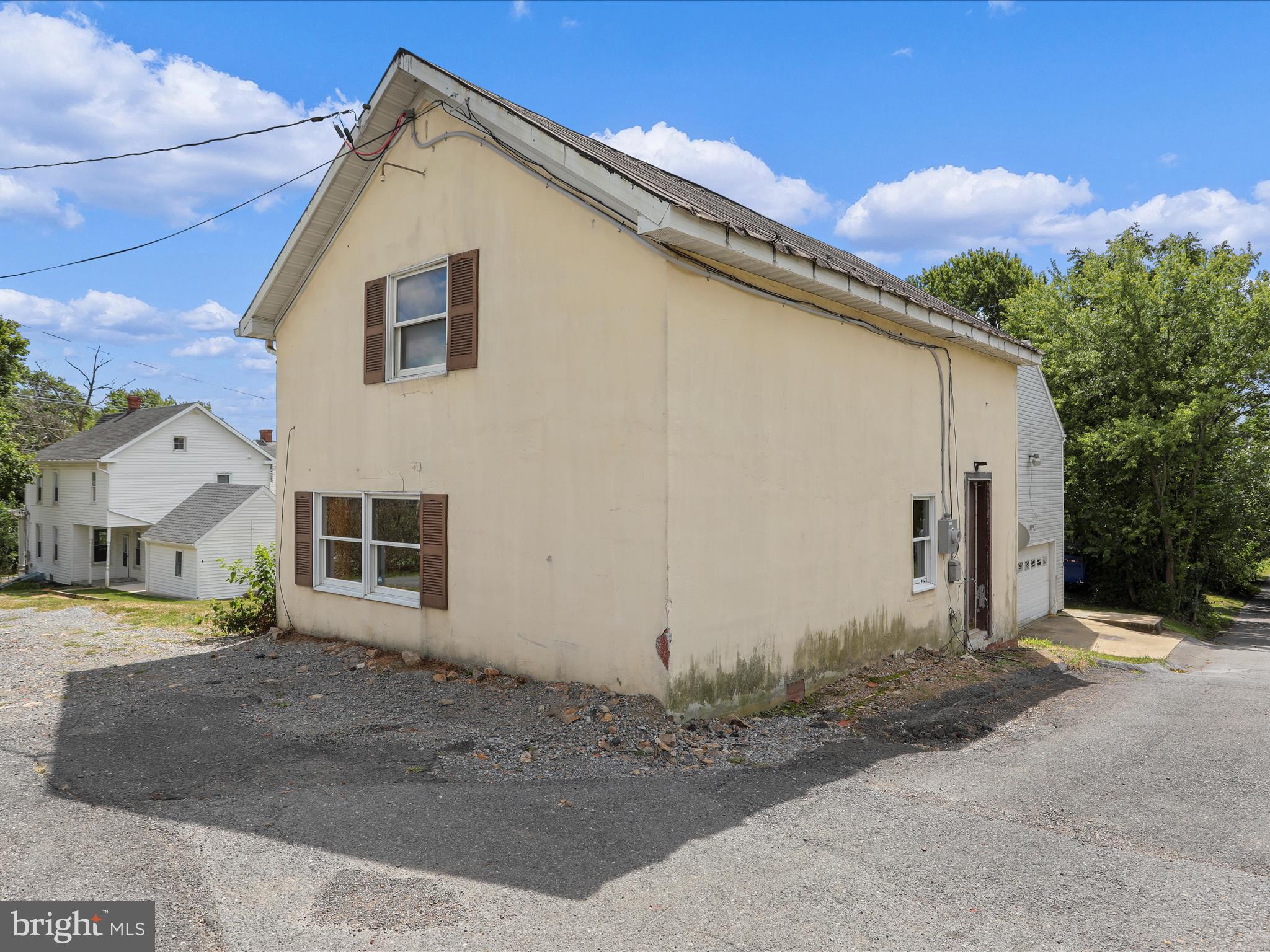 TOWN OF HEDGESVILLE - Residential Income