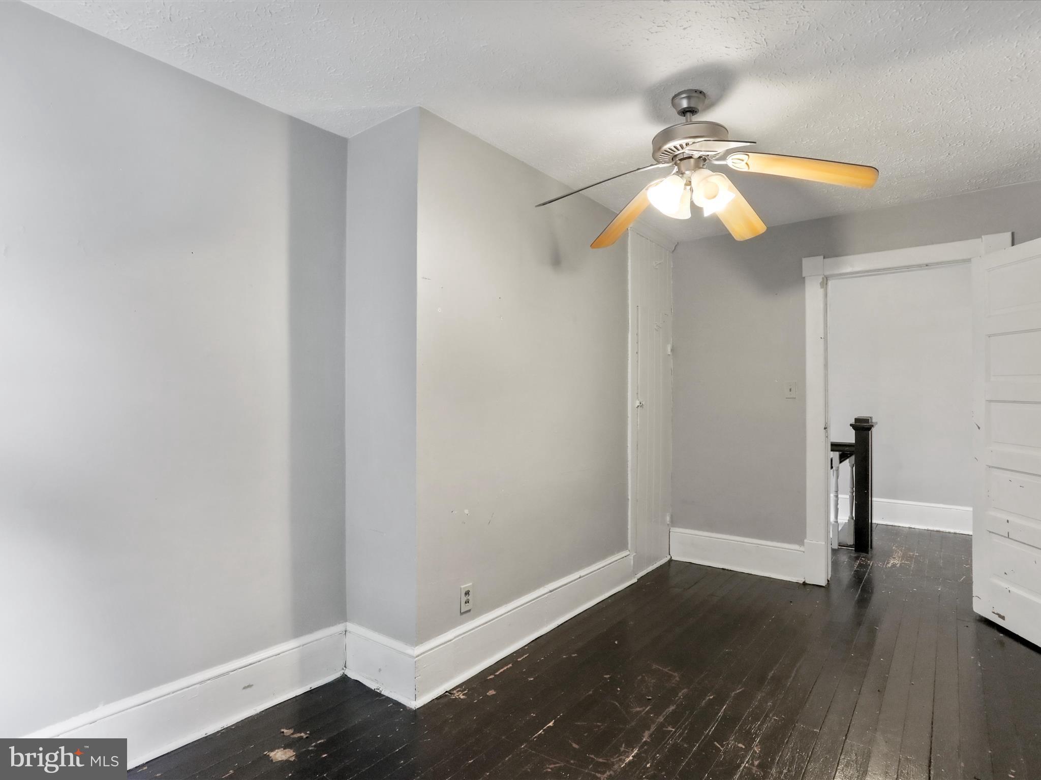 TOWN OF HEDGESVILLE - Residential Income