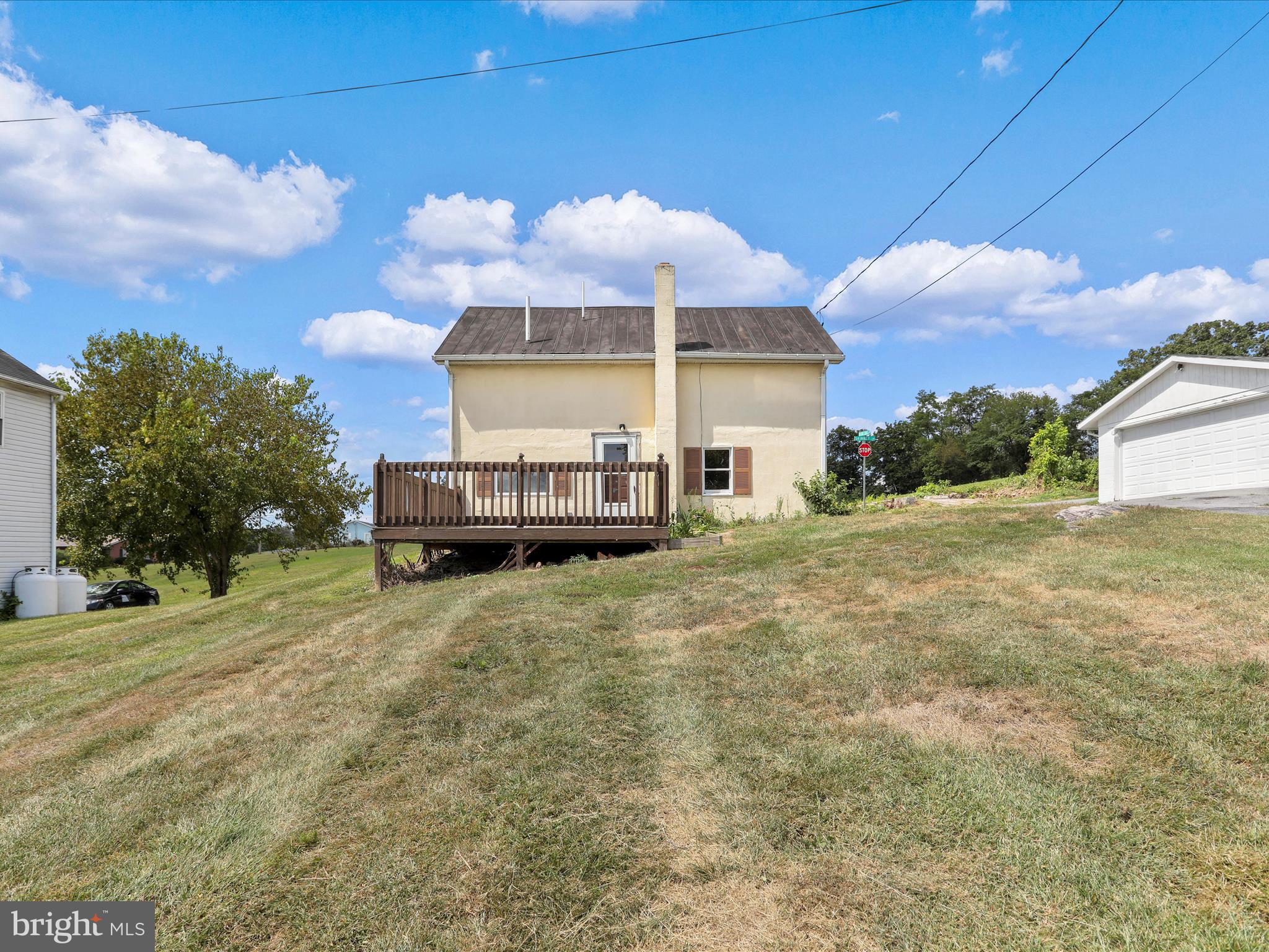 TOWN OF HEDGESVILLE - Residential Income