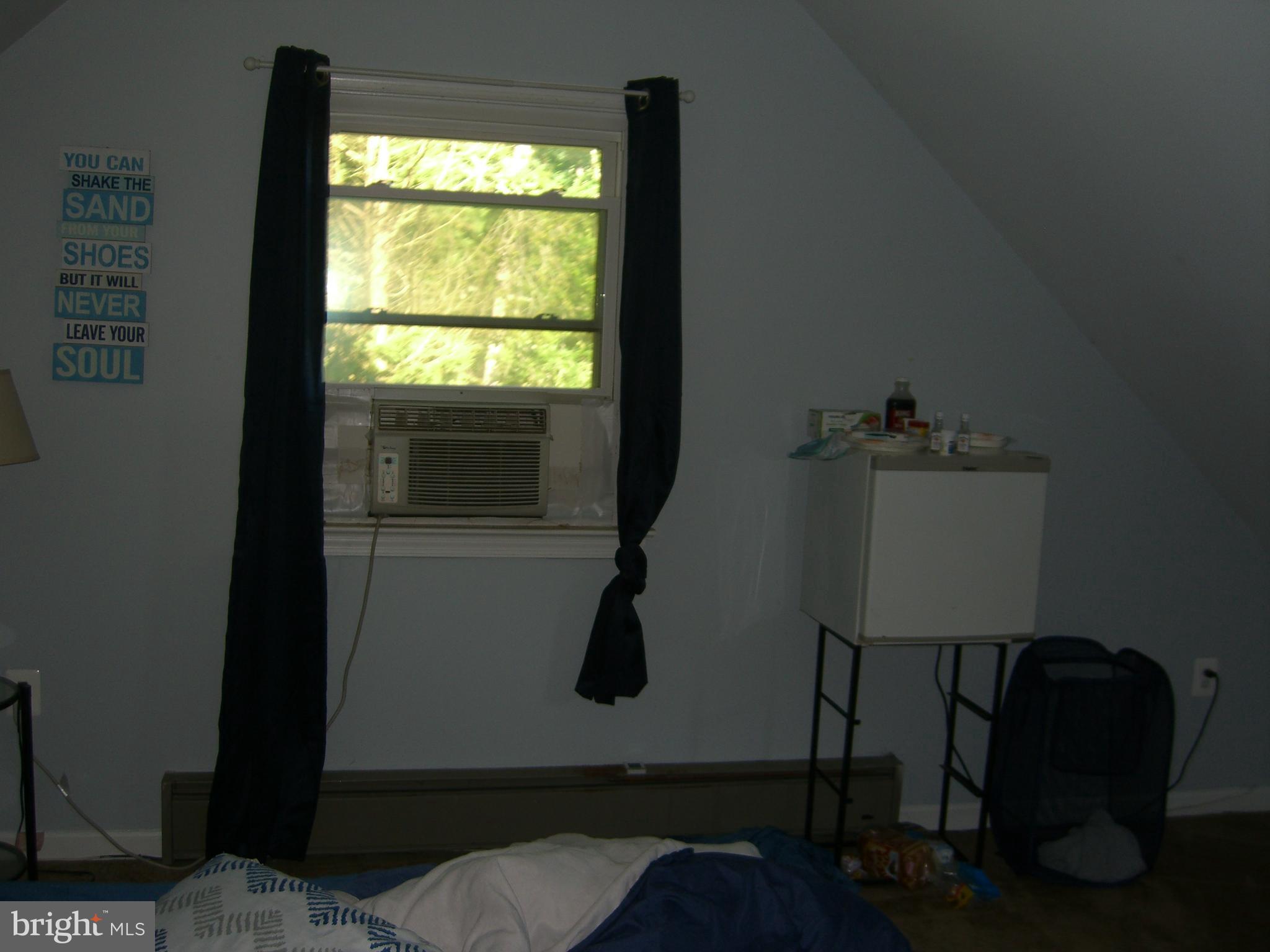 GOLDEN BEACH - Residential