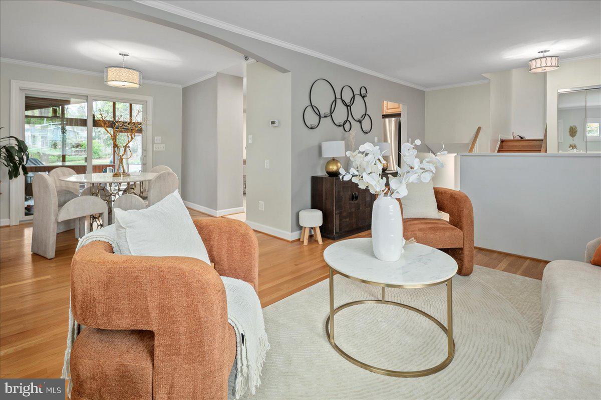 FAIRFAX VILLA - Residential