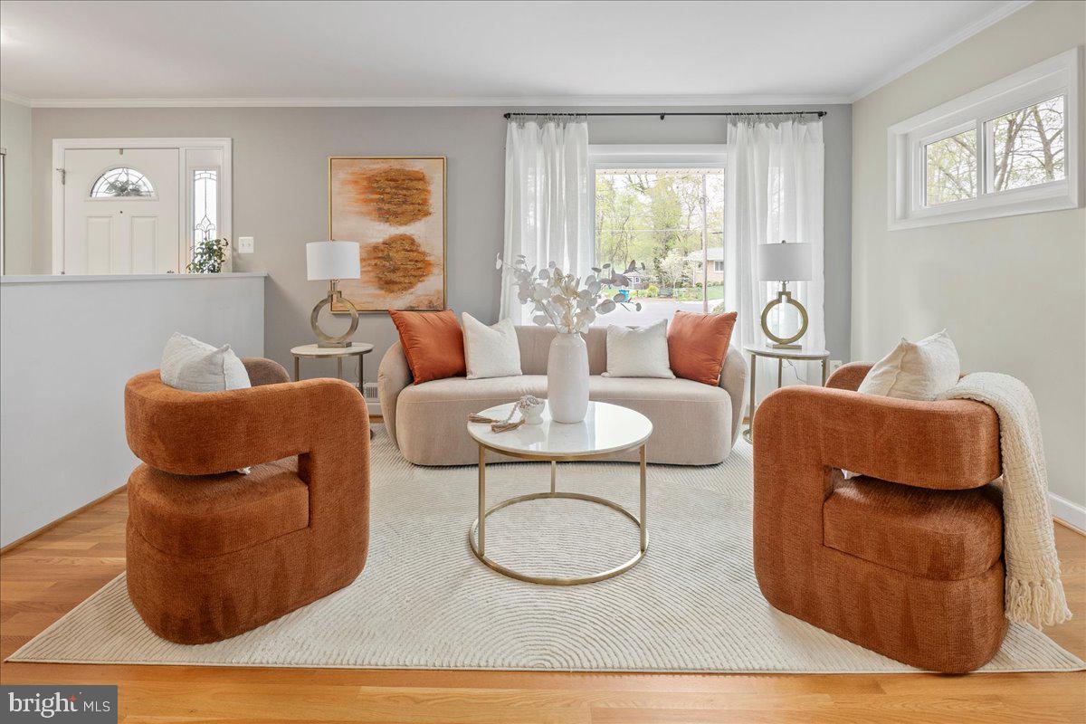 FAIRFAX VILLA - Residential