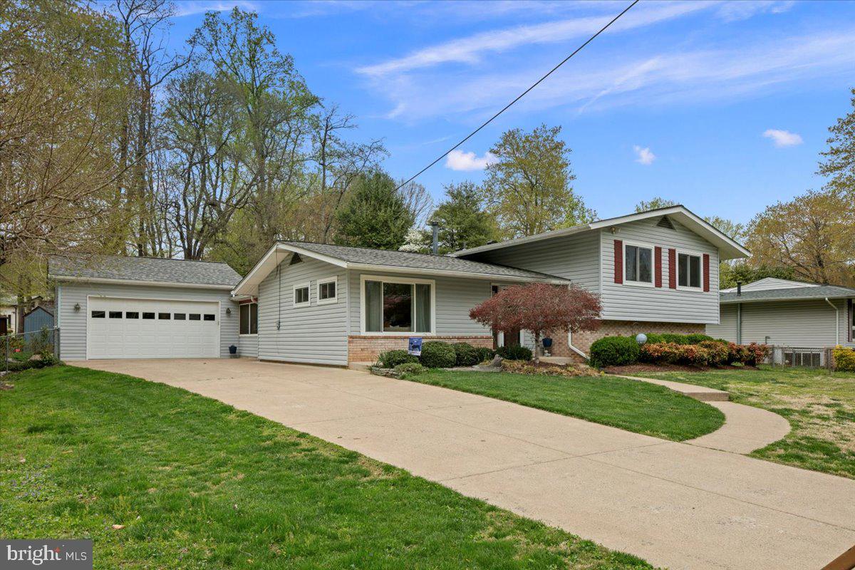 FAIRFAX VILLA - Residential