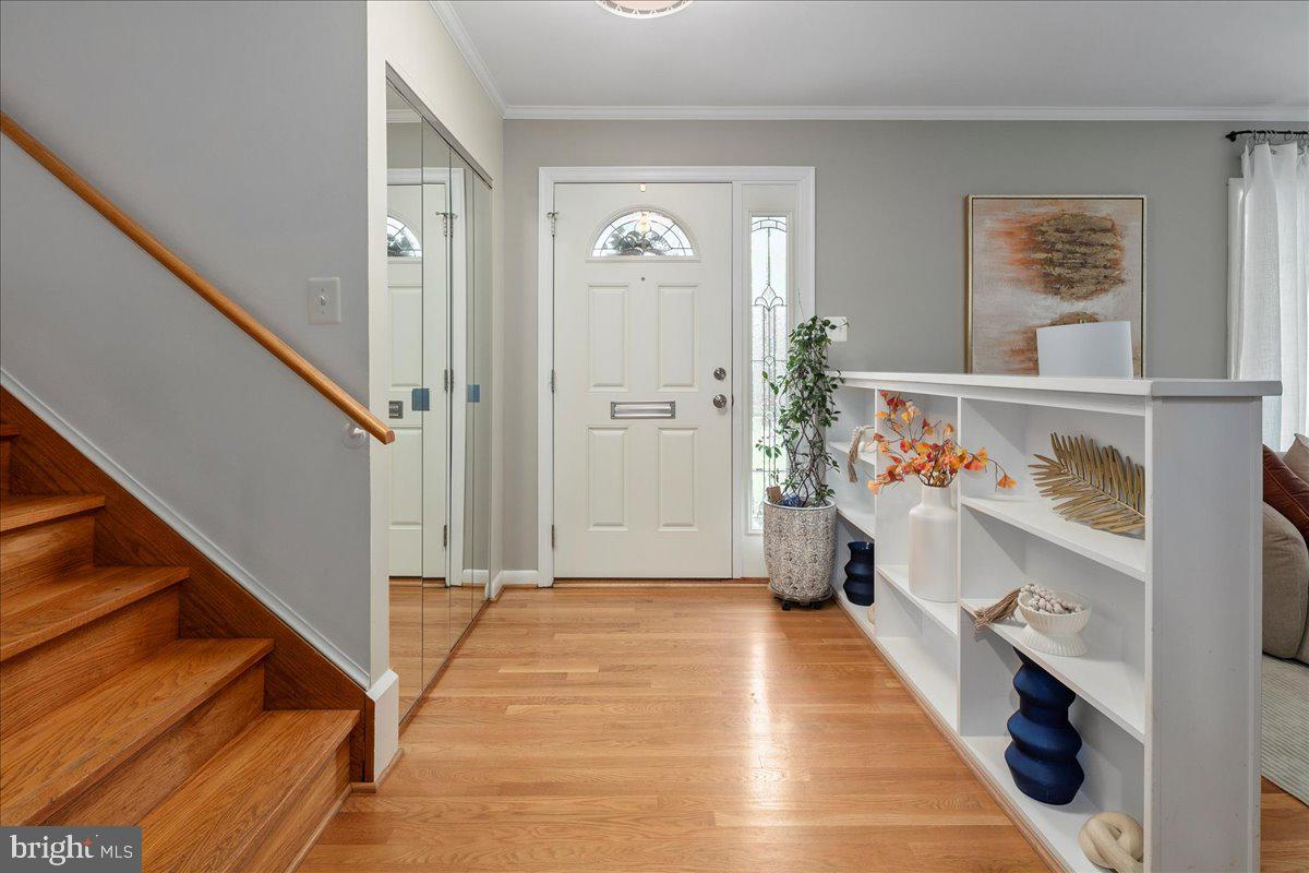 FAIRFAX VILLA - Residential