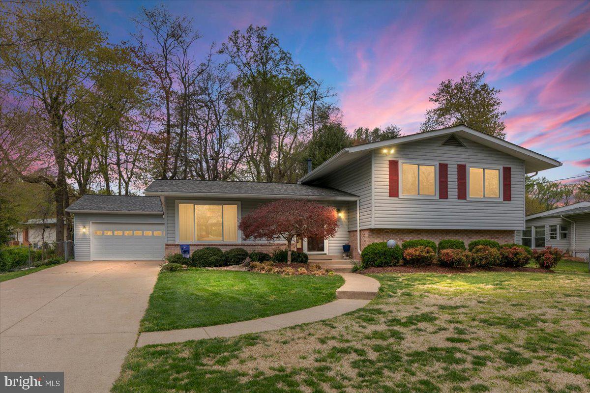 FAIRFAX VILLA - Residential