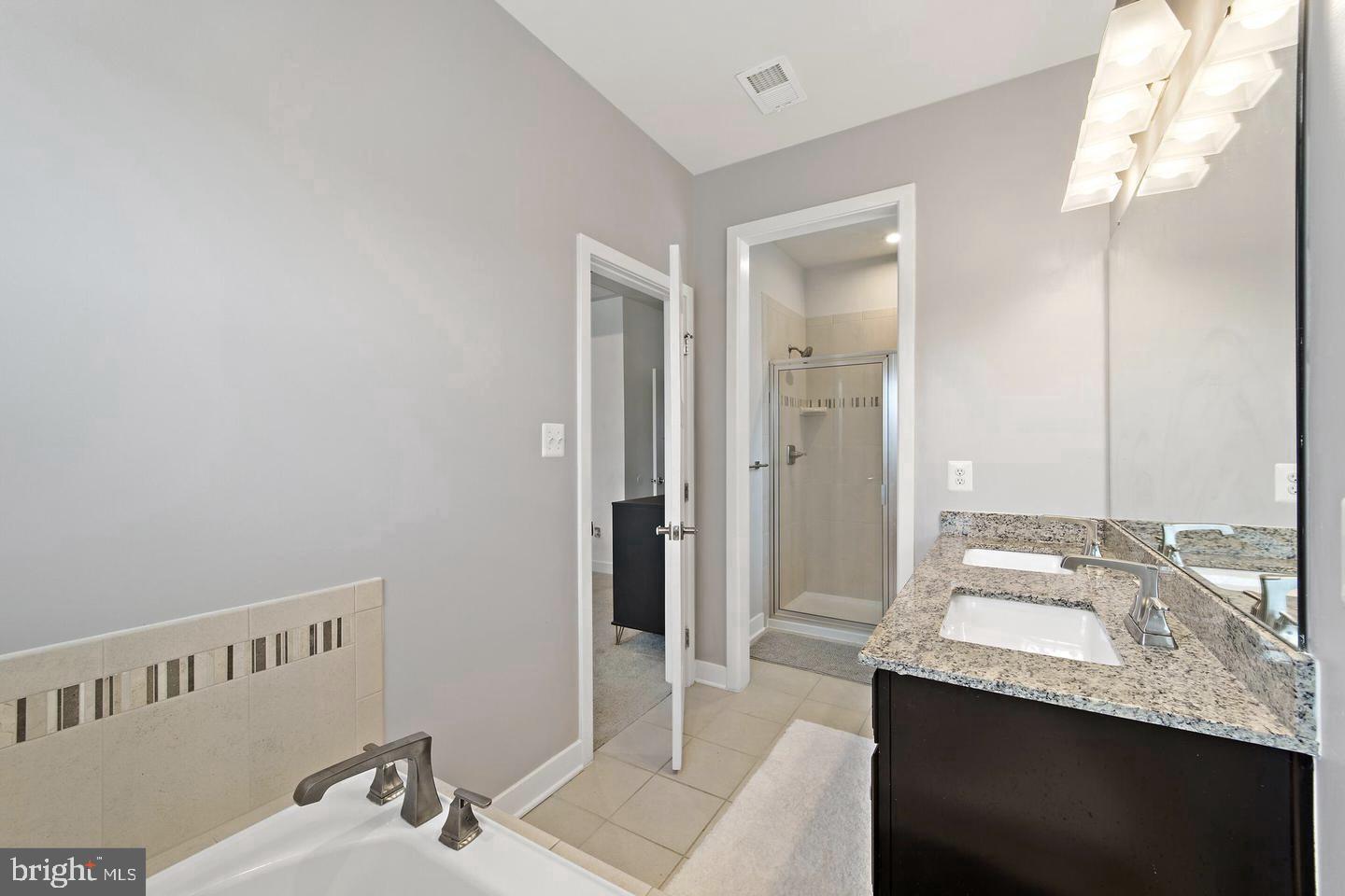 LAKE FREDERICK - Residential Lease