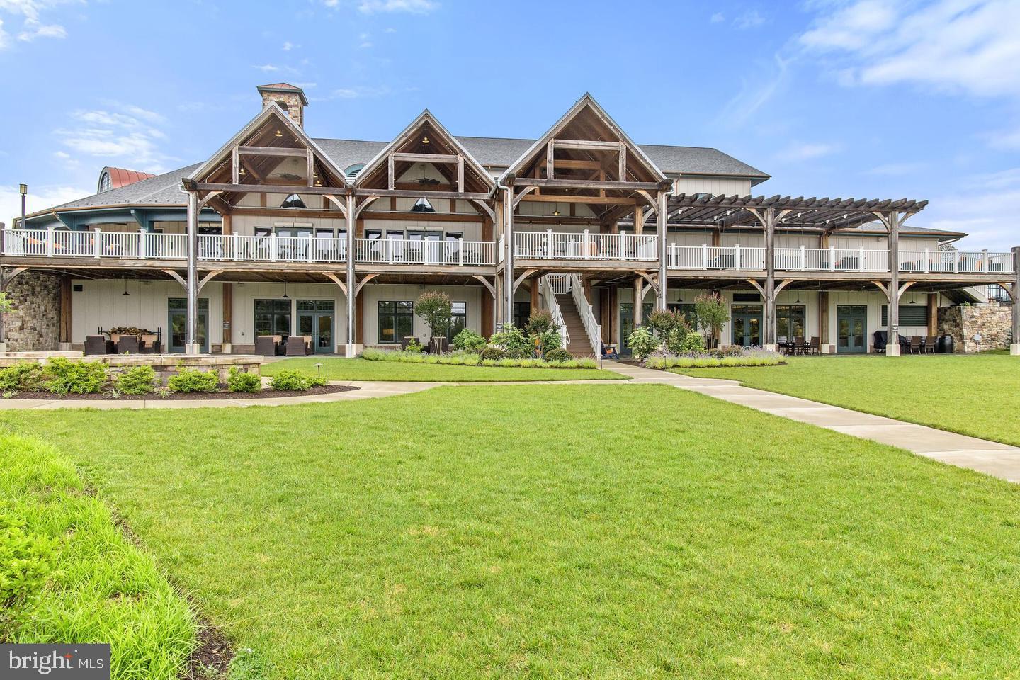 LAKE FREDERICK - Residential Lease