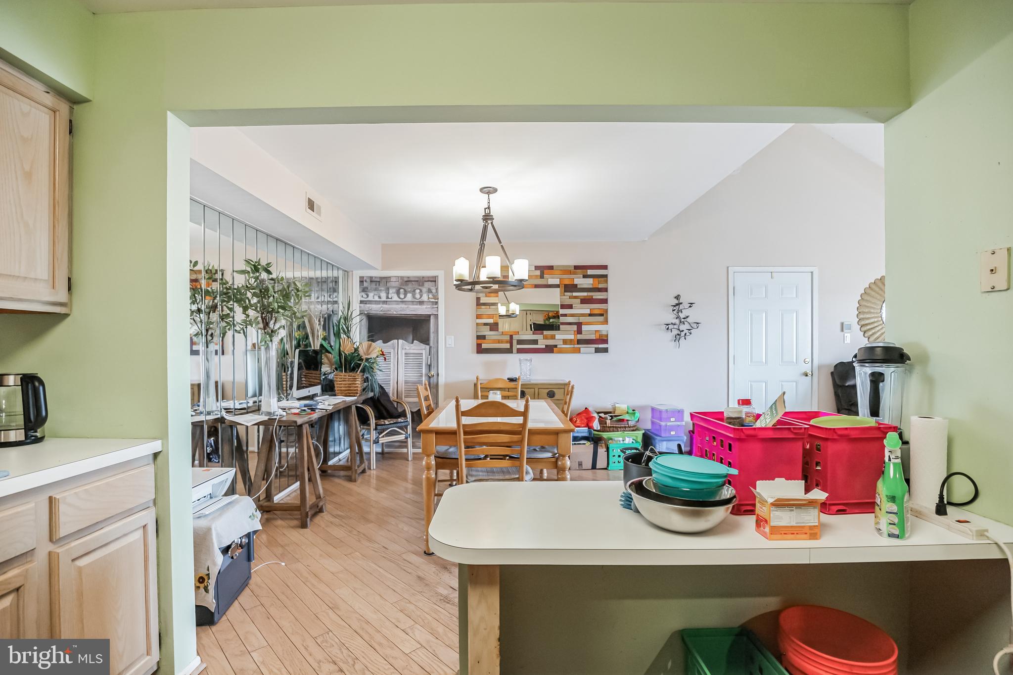 FOUNTAIN POINTE - Residential