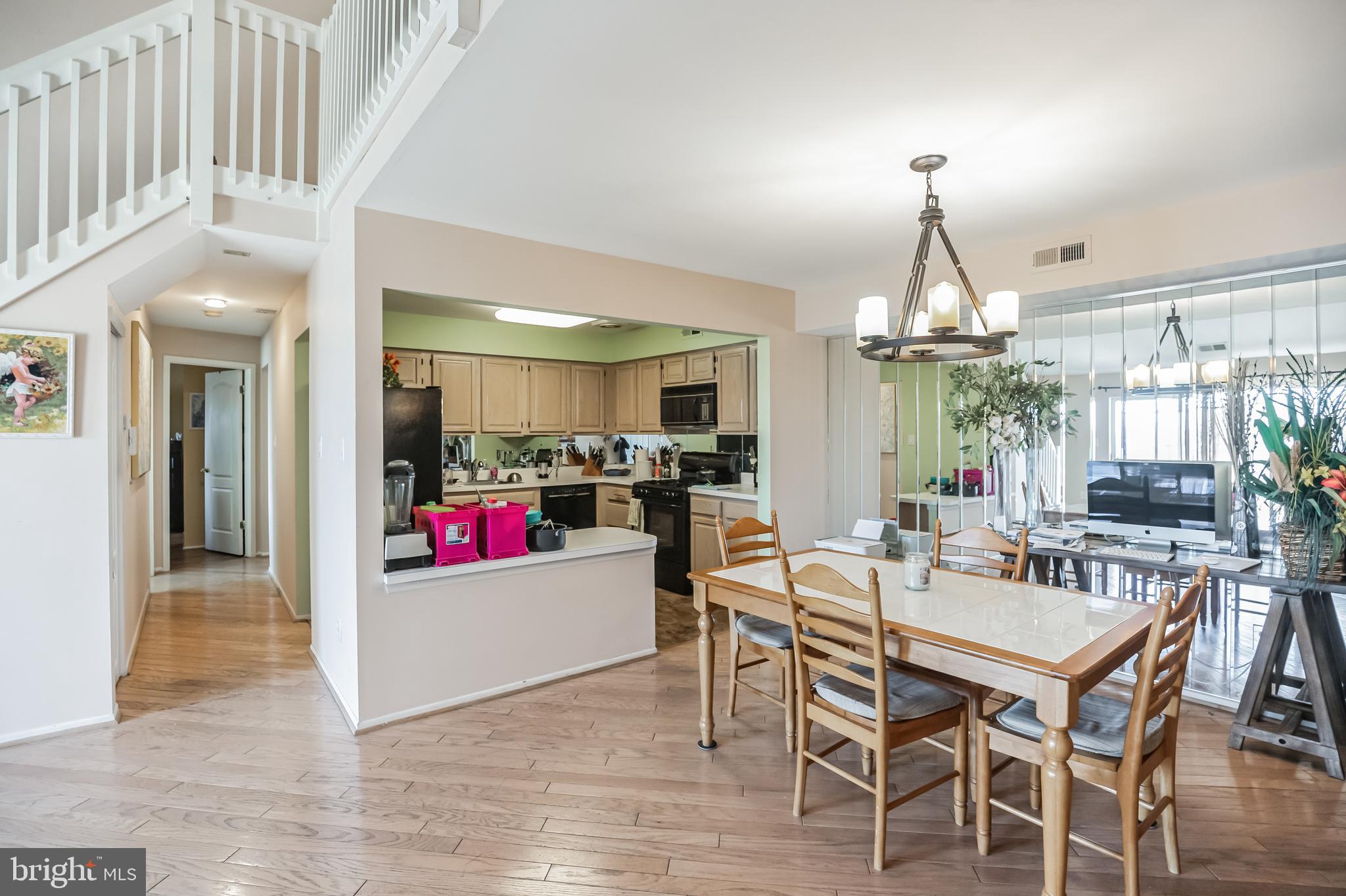 FOUNTAIN POINTE - Residential