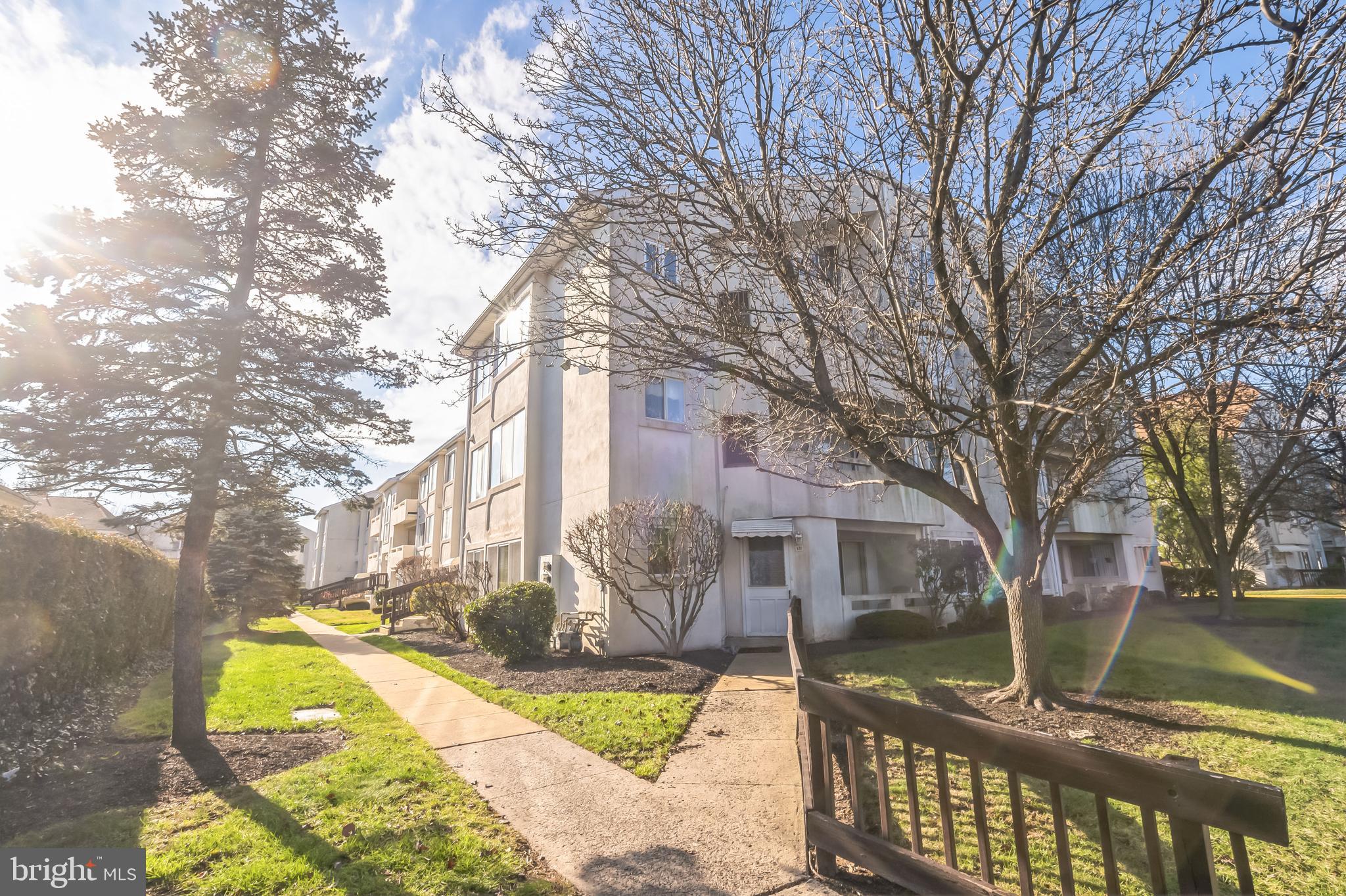FOUNTAIN POINTE - Residential