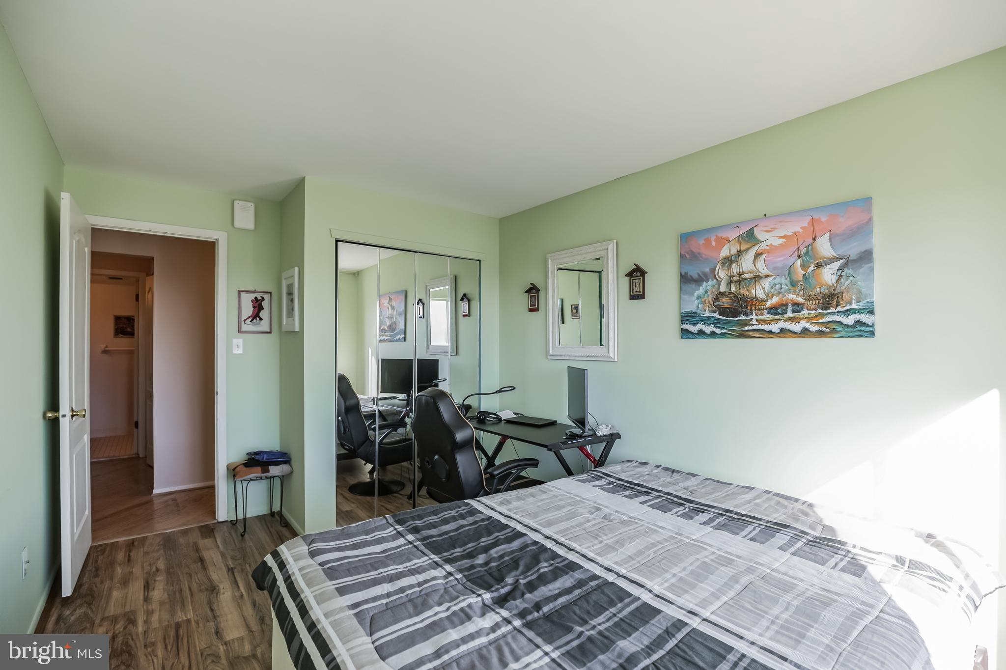 FOUNTAIN POINTE - Residential