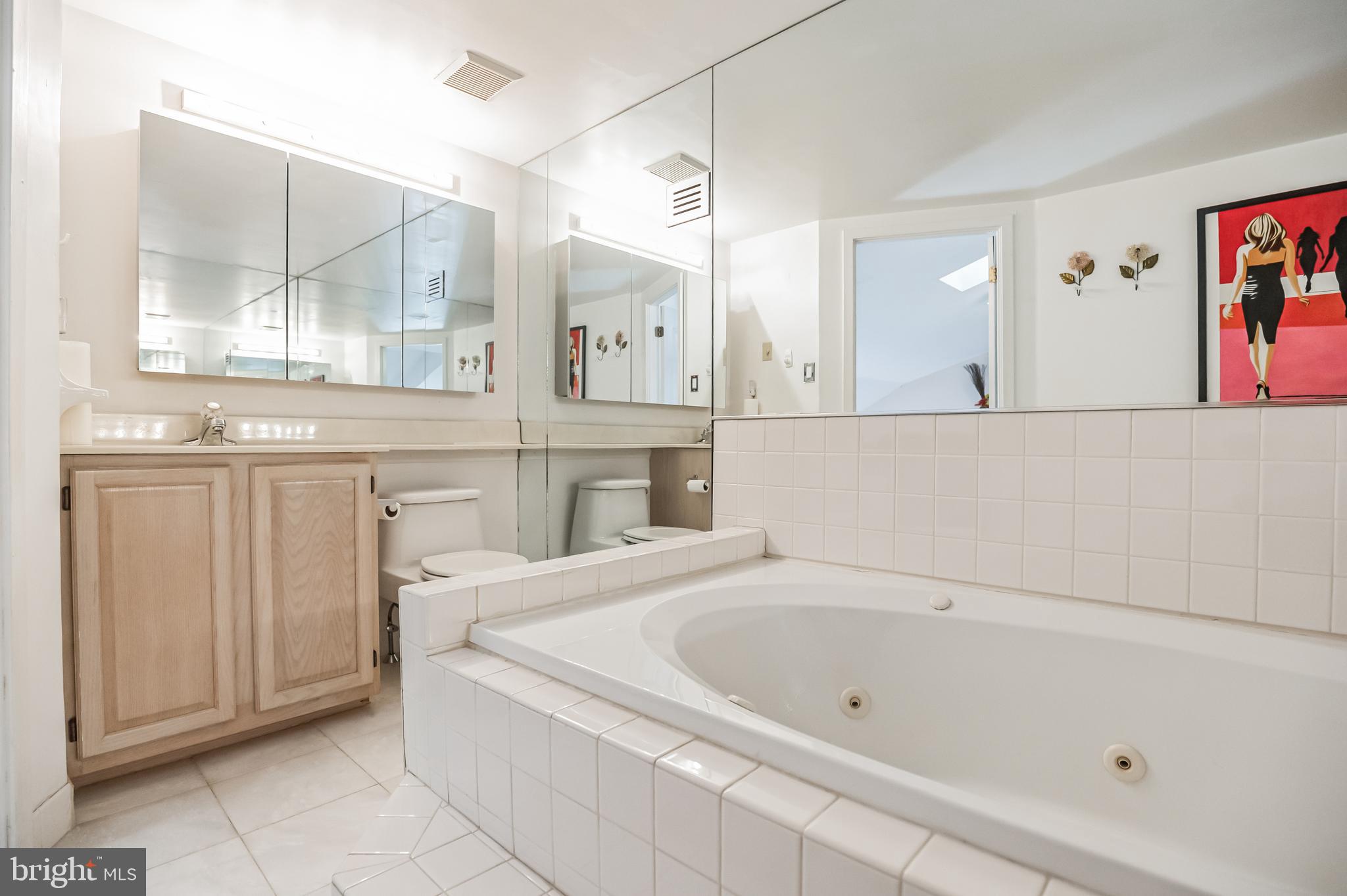 FOUNTAIN POINTE - Residential
