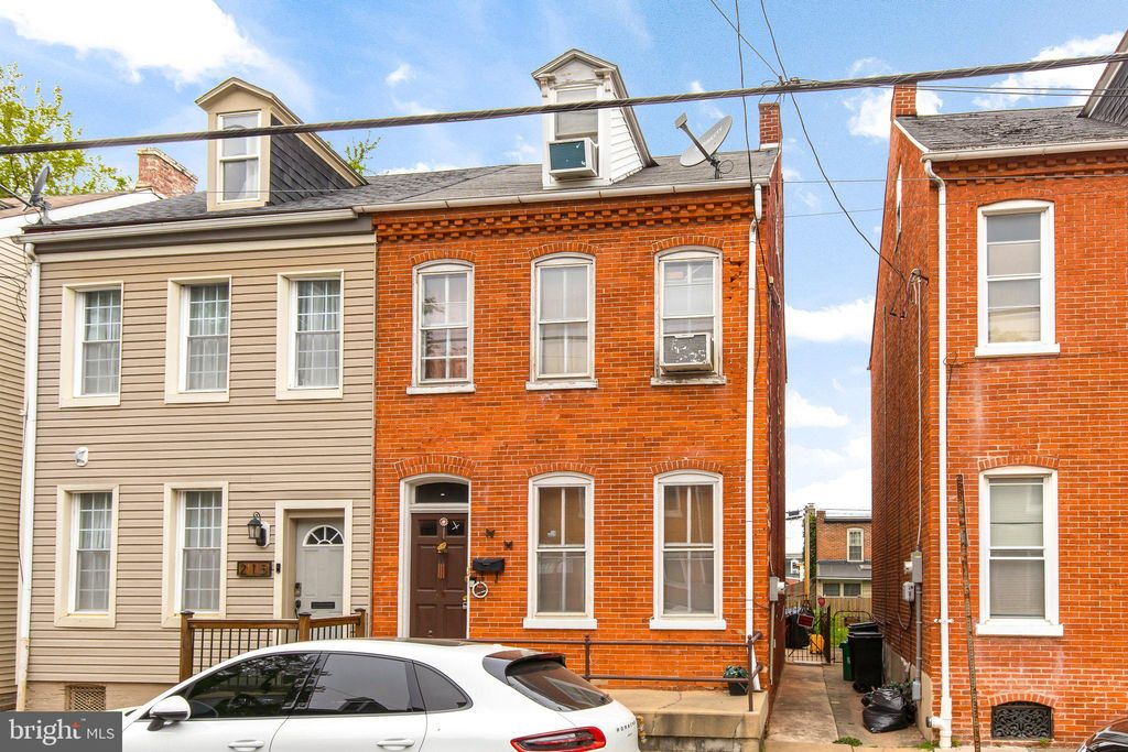 Photo of 217 E Frederick Street, Lancaster, PA 17602 (MLS # PALA2050190)