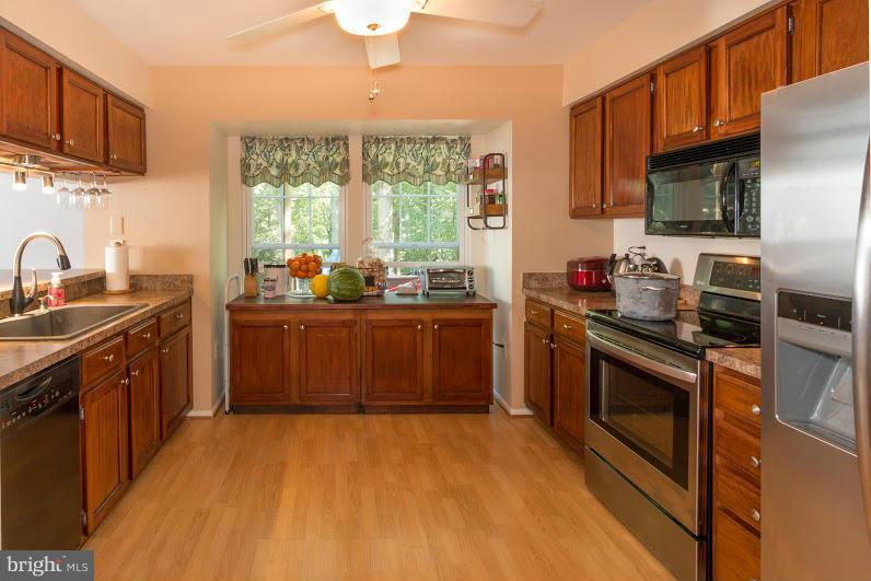 LAKE RIDGE - Residential Lease