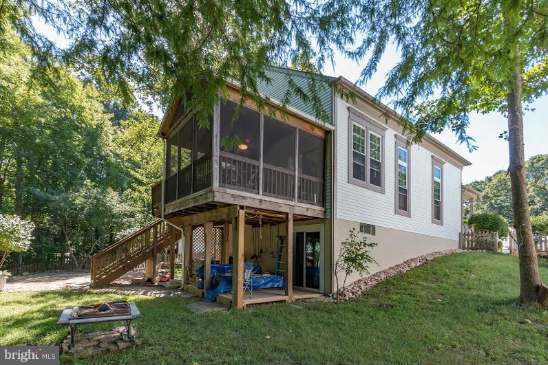 LAKE RIDGE - Residential Lease