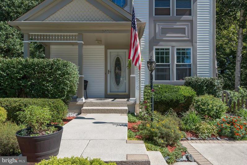 LAKE RIDGE - Residential Lease