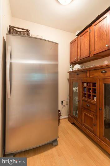 LAKE RIDGE - Residential Lease