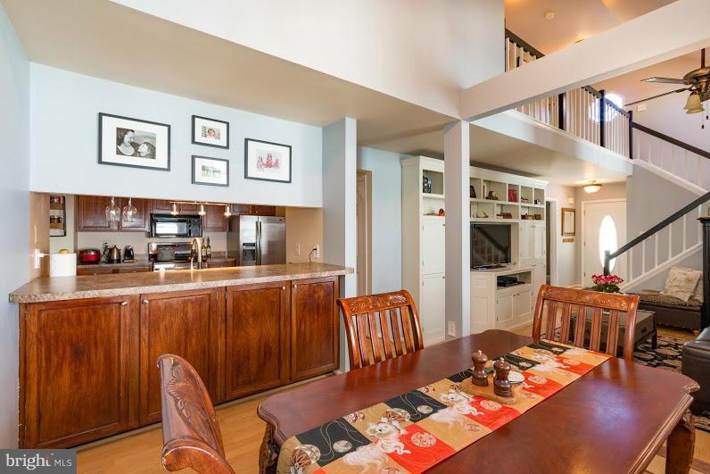 LAKE RIDGE - Residential Lease