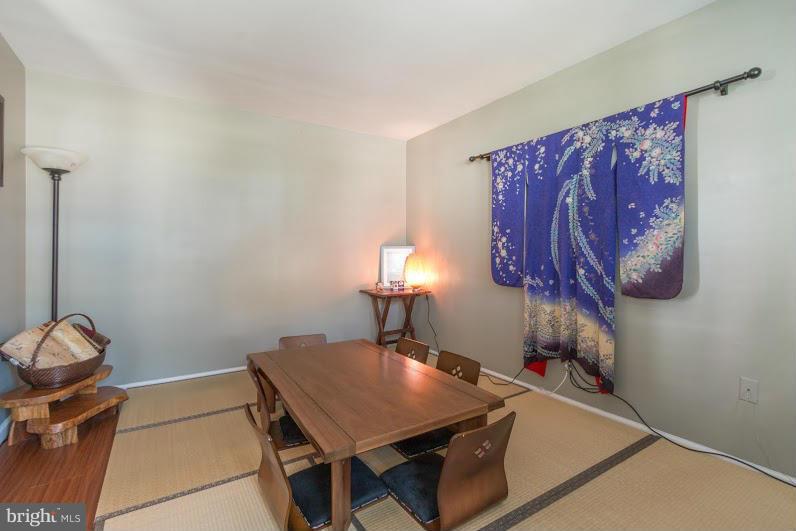 LAKE RIDGE - Residential Lease