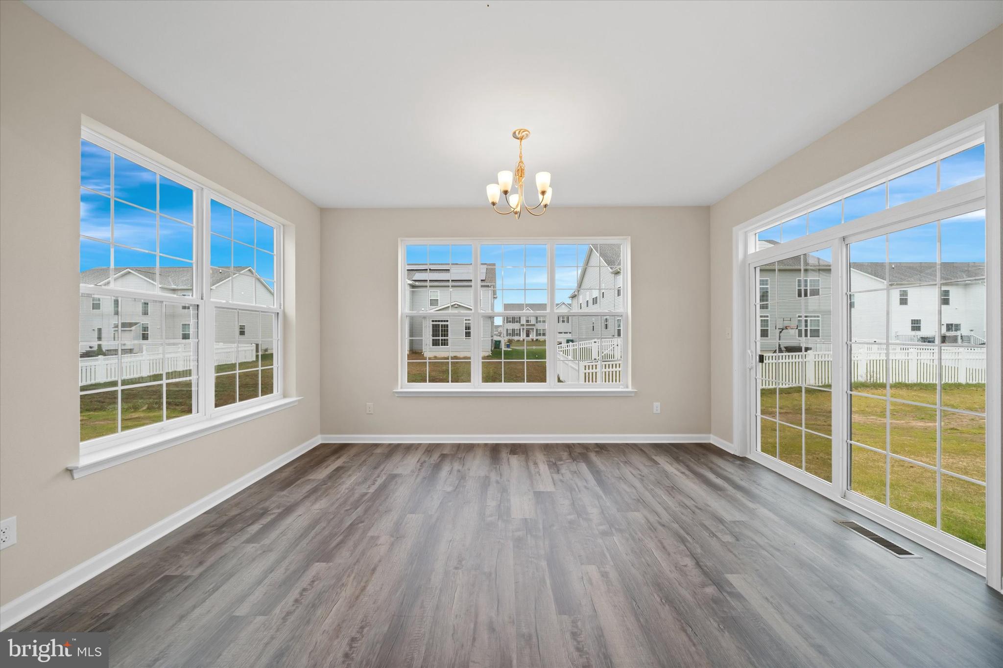 HIDDEN BROOK - Residential