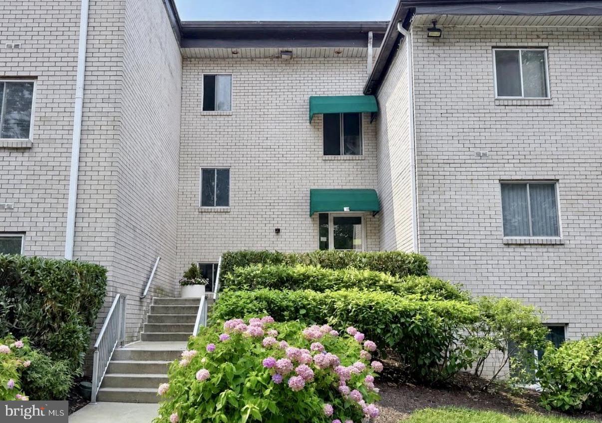 7 ROCKFORD ROAD E-1