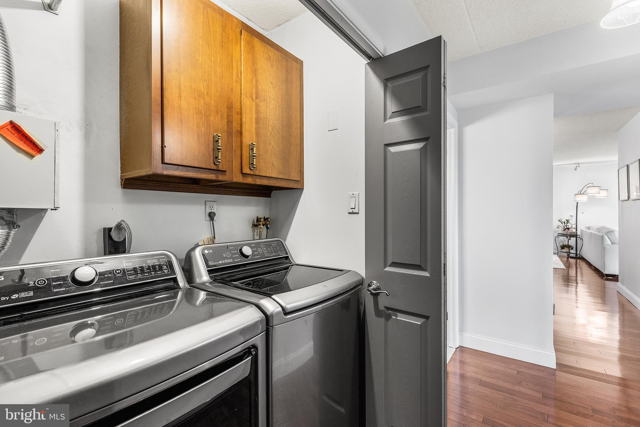 VALLEY FORGE TOWER - Residential