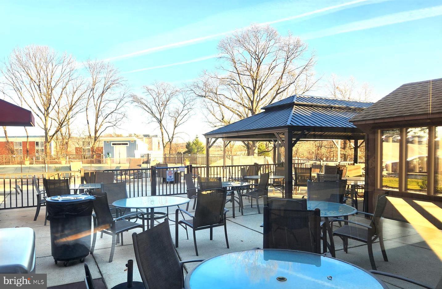 VALLEY FORGE TOWER - Residential