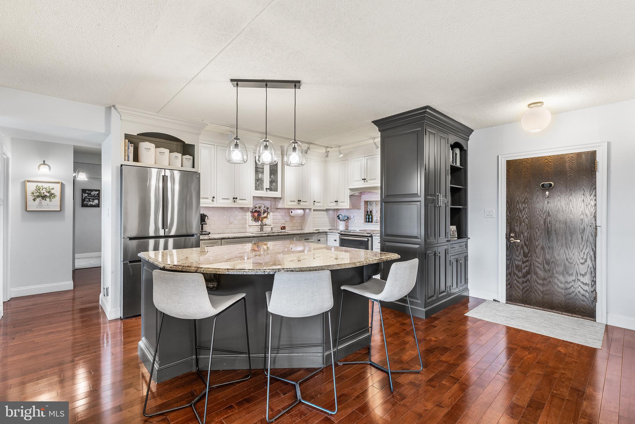 21132 VALLEY FORGE CIRCLE 1132