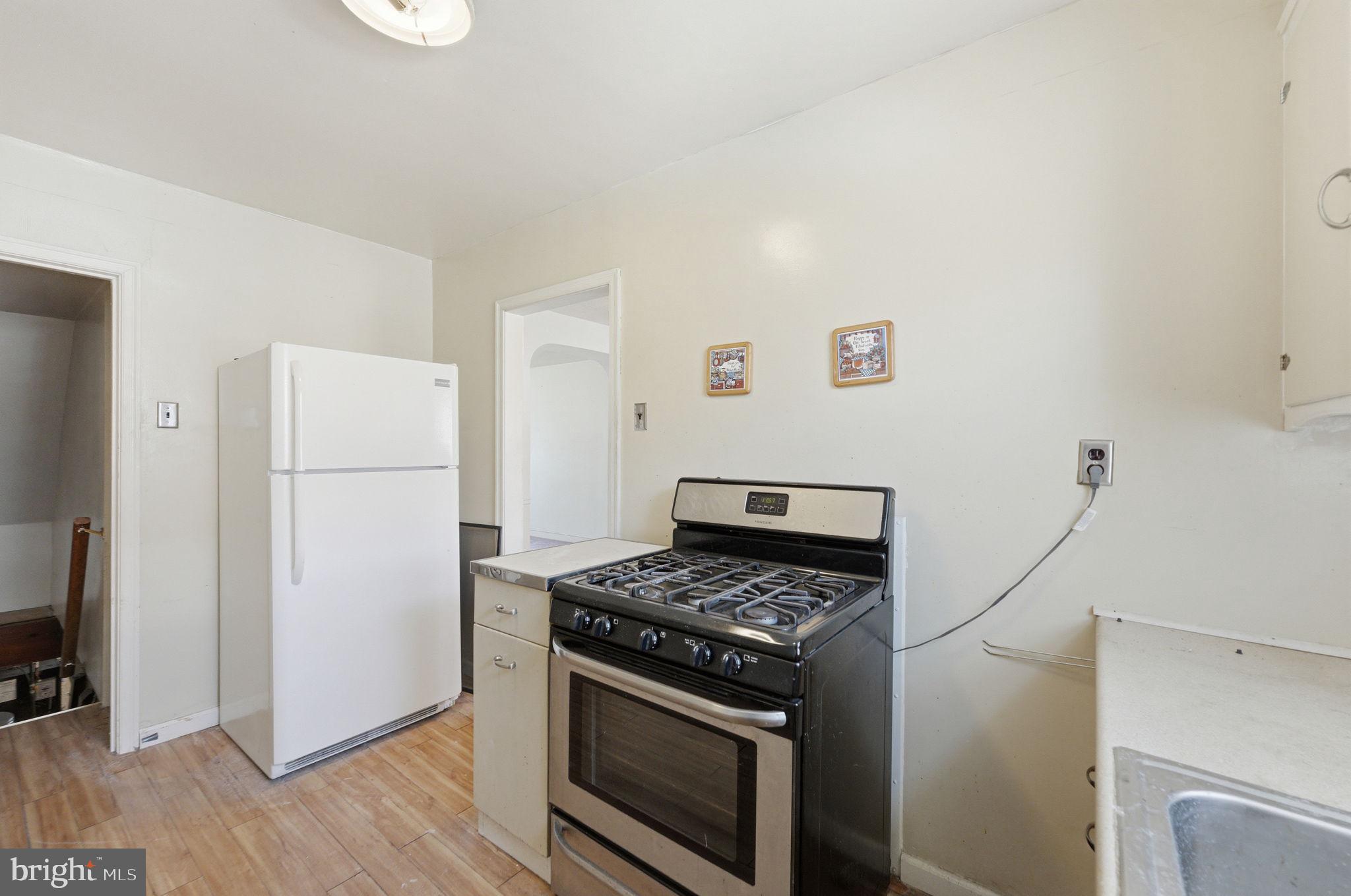 OXFORD CIRCLE - Residential