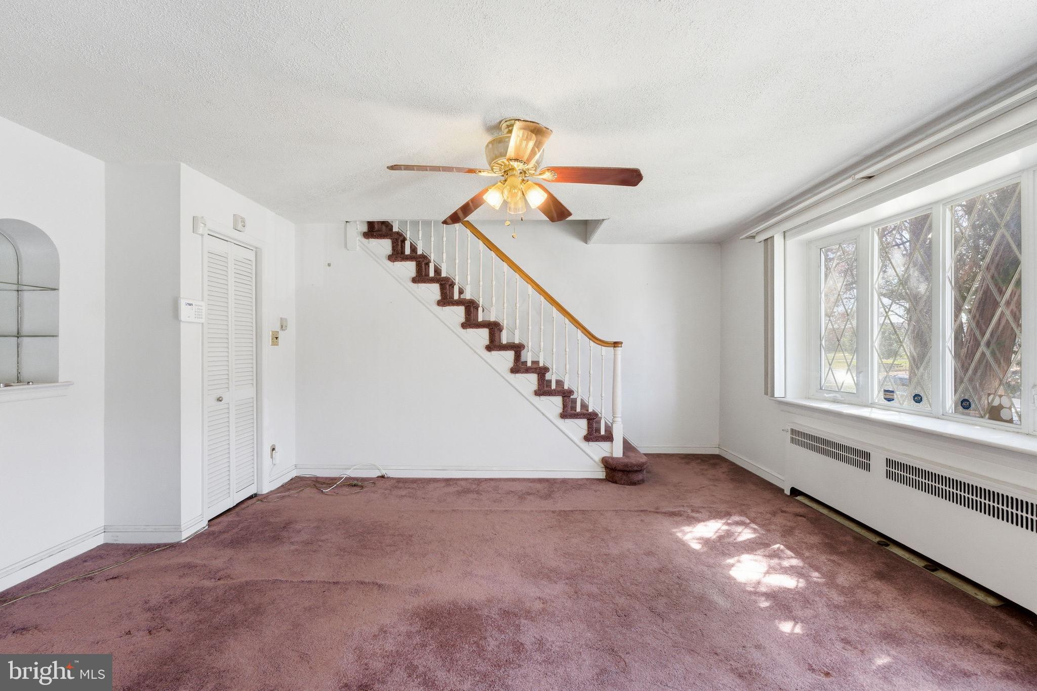 OXFORD CIRCLE - Residential