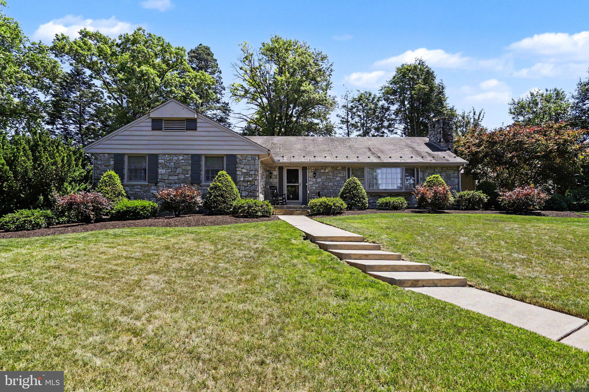 2210 STRATFORD ROAD