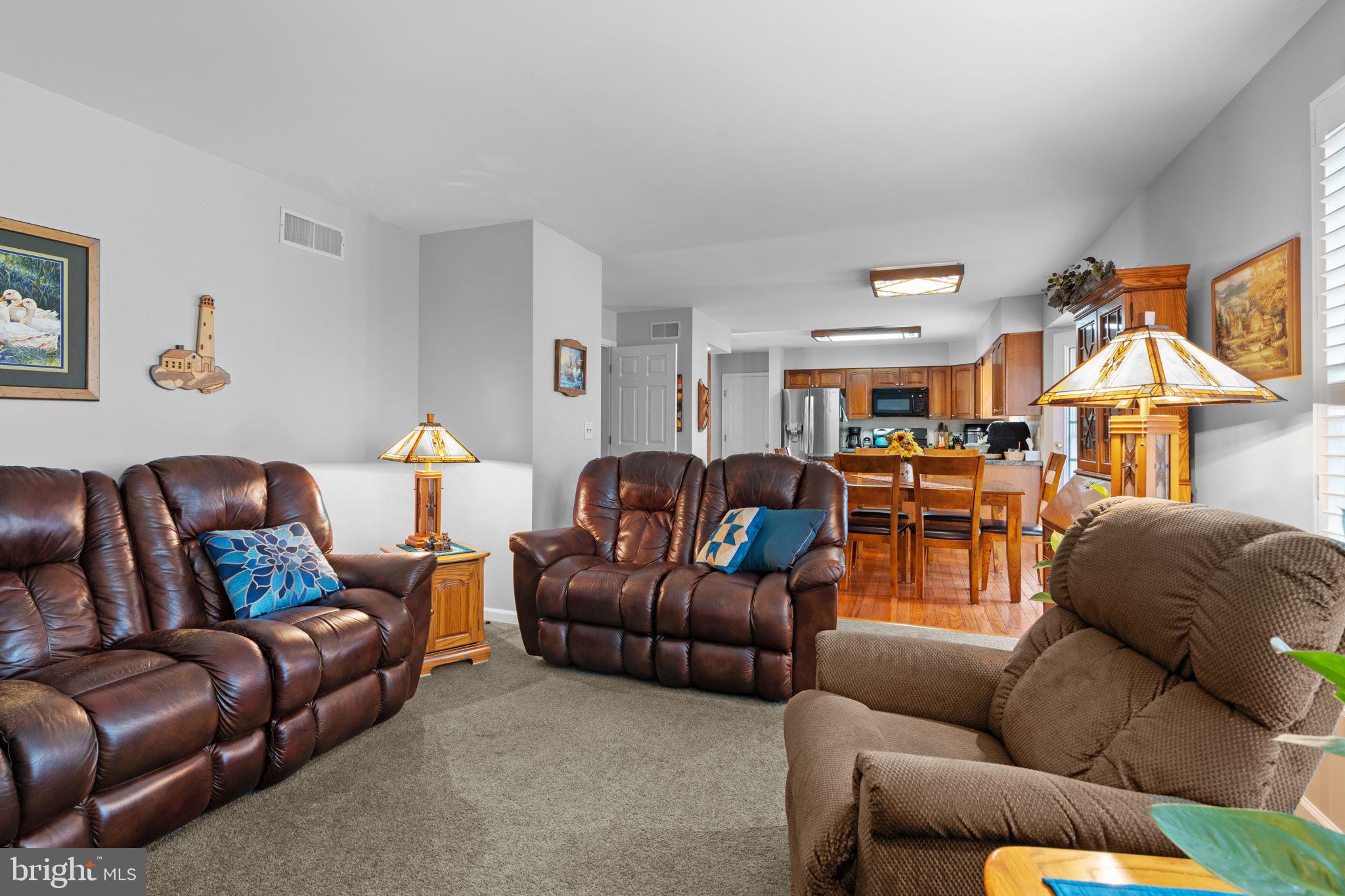 SILVER MEADOWS - Residential