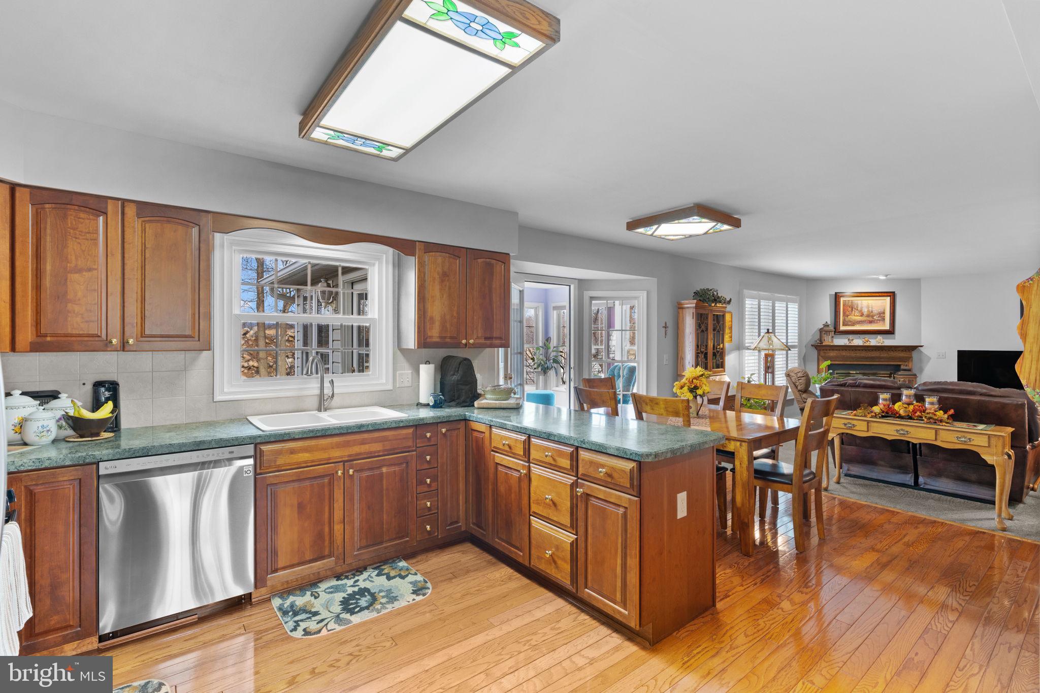 SILVER MEADOWS - Residential