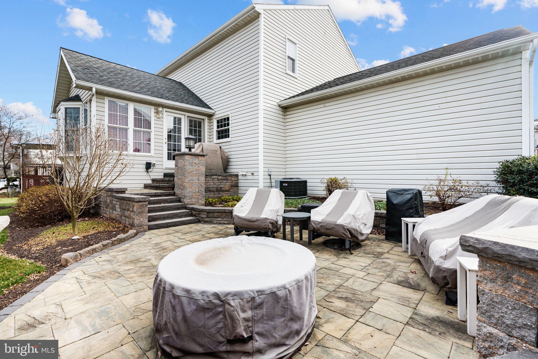 SILVER MEADOWS - Residential