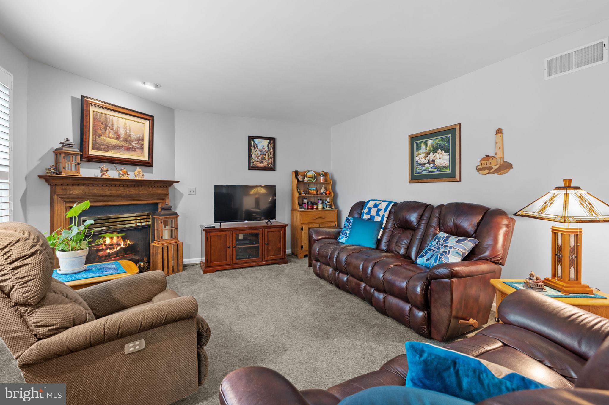 SILVER MEADOWS - Residential