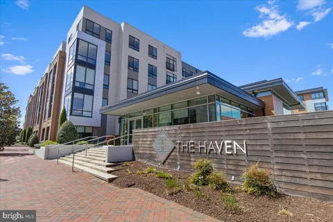 145 Riverhaven Drive Unit 309, Oxon Hill, MD MLS: MDPG2148092
