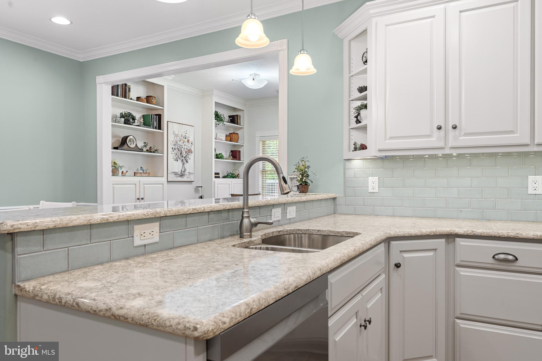 CORTLAND MANOR - Residential