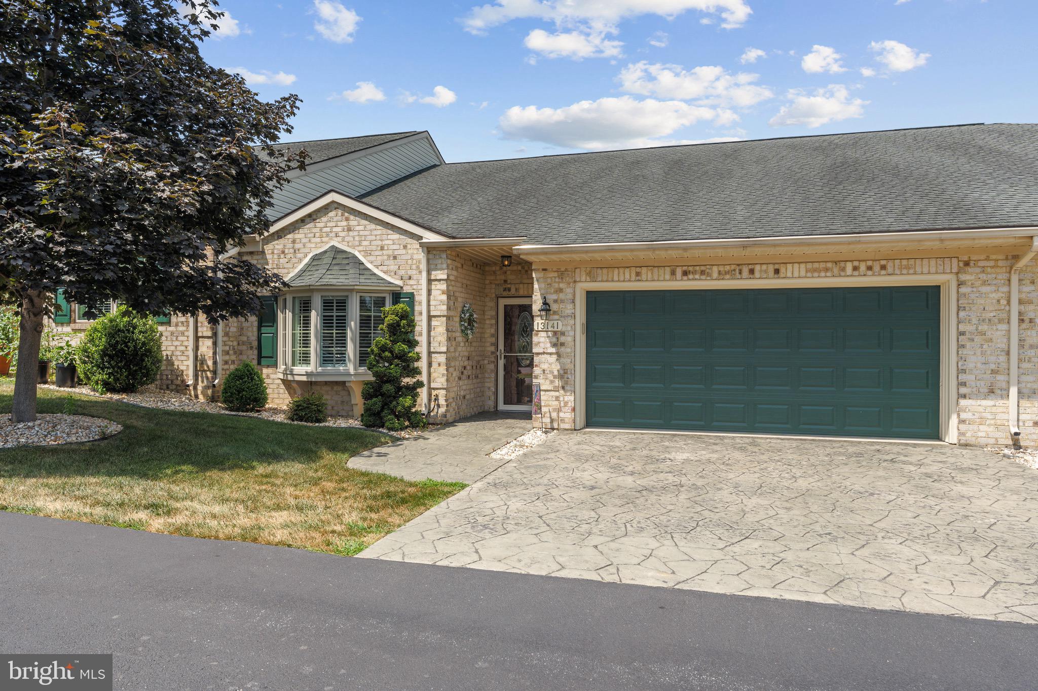 CORTLAND MANOR - Residential