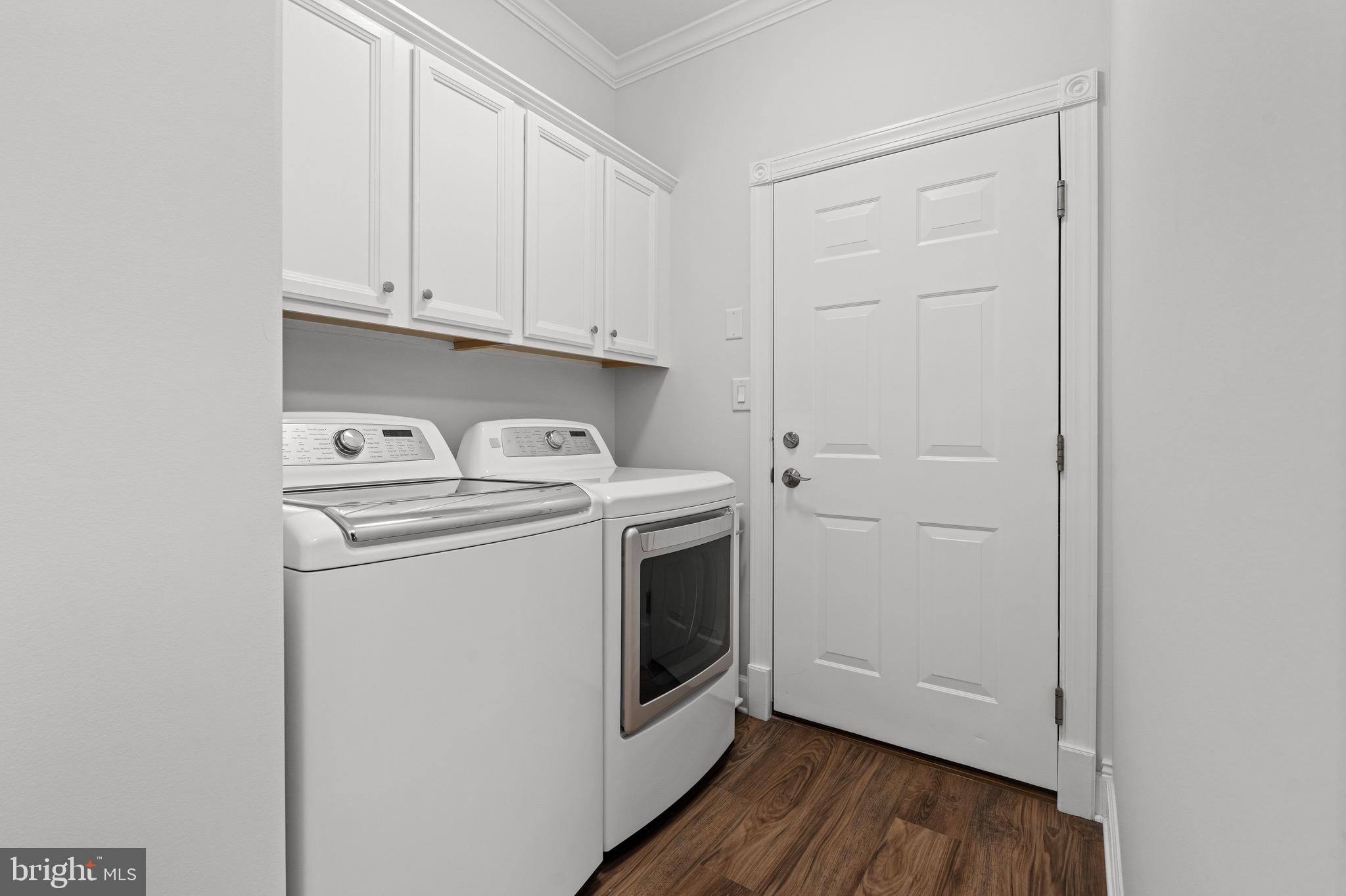 CORTLAND MANOR - Residential