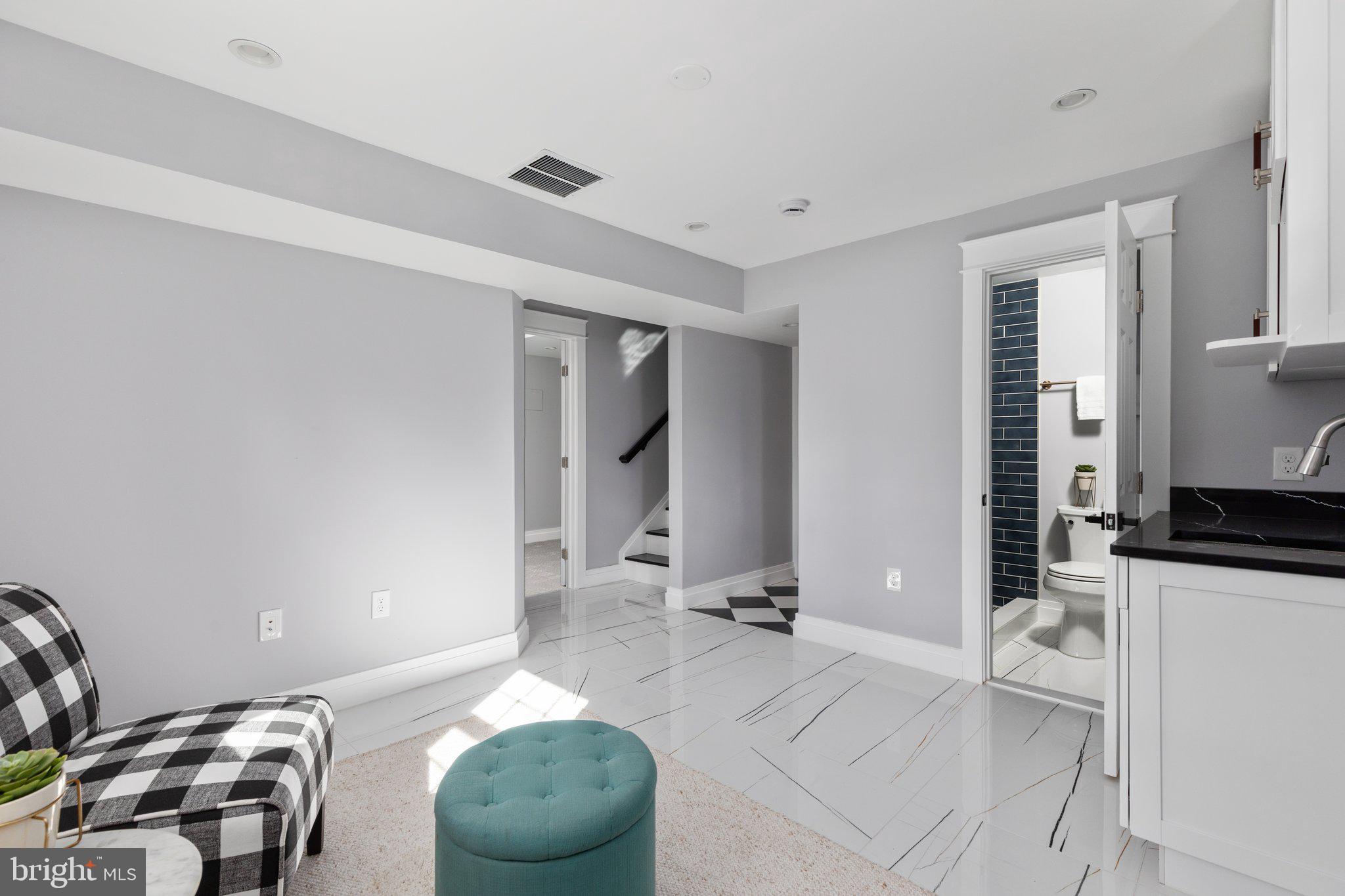 SEMINARY RIDGE - Residential