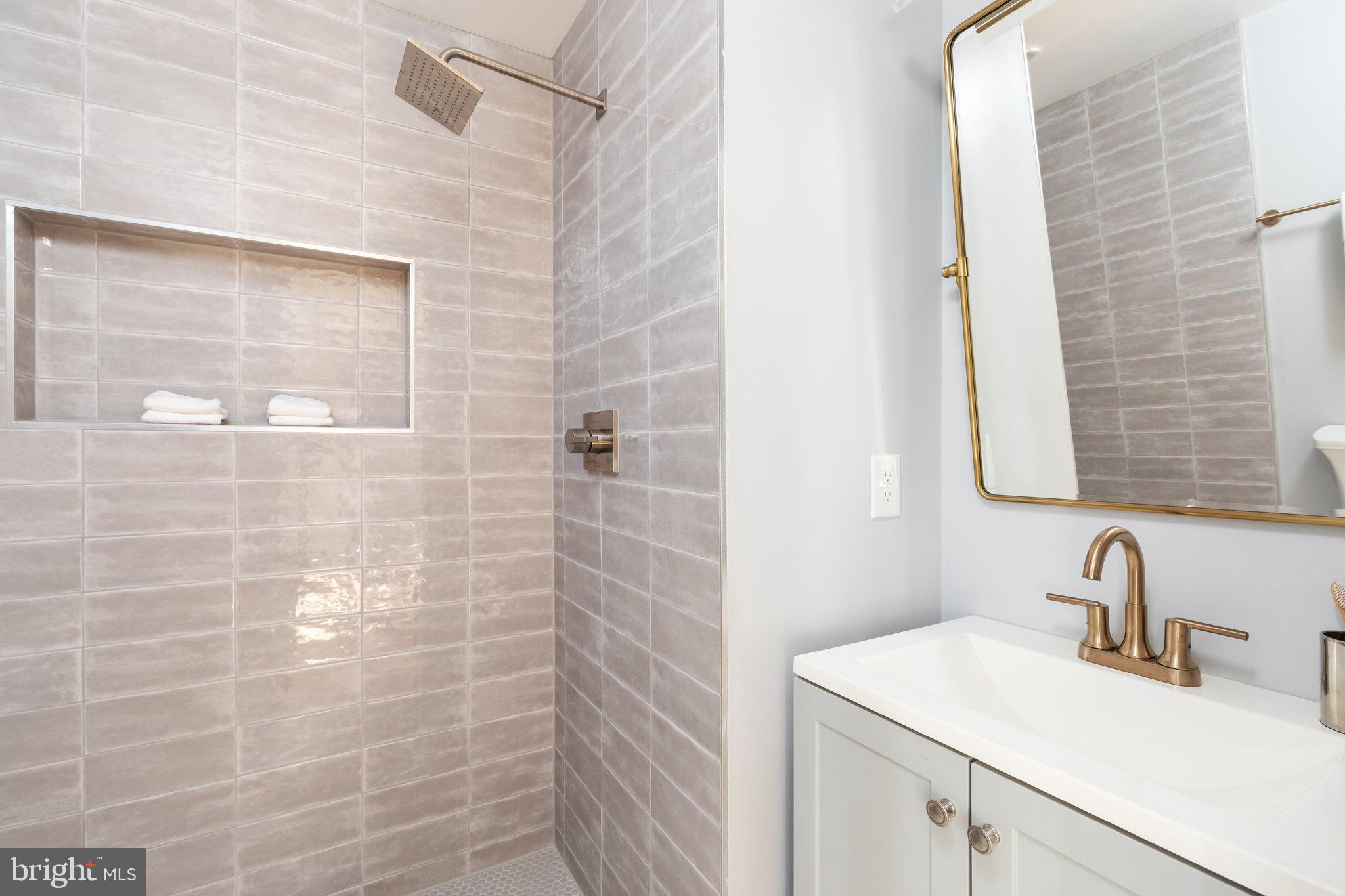 SEMINARY RIDGE - Residential