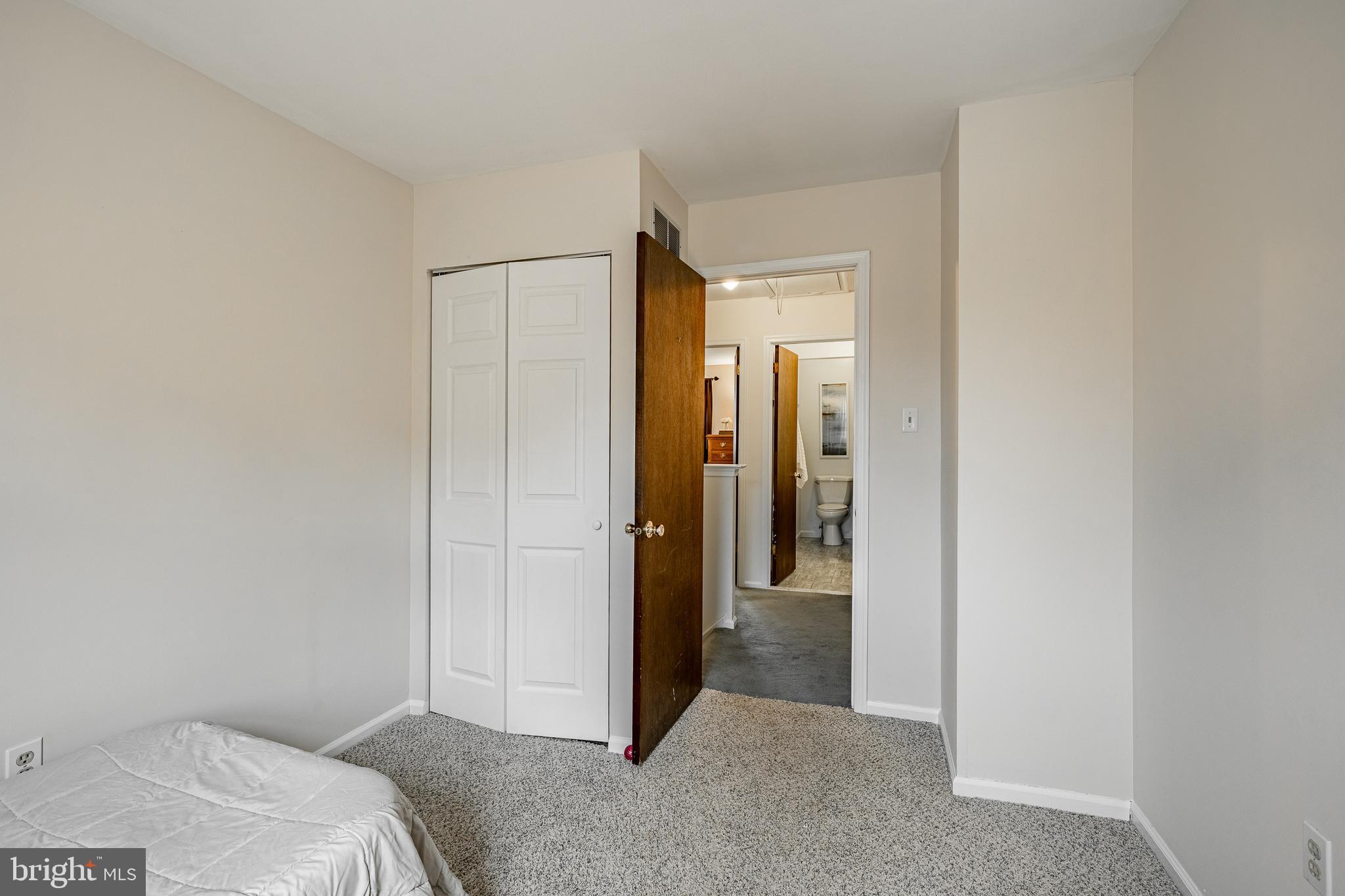 QUAKER RUN - Residential