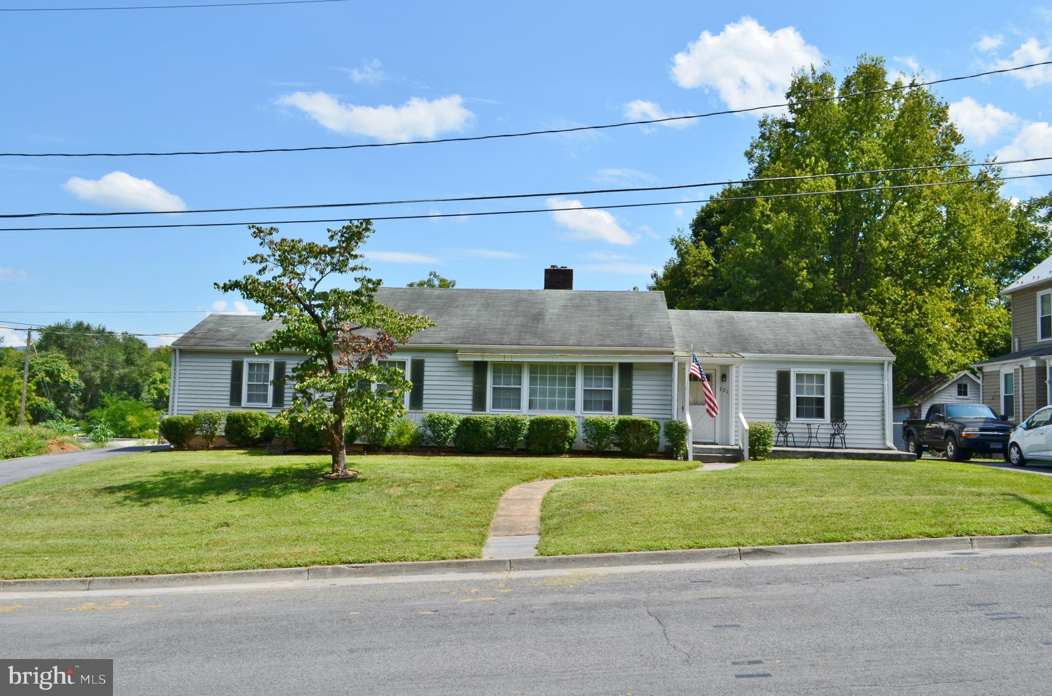 JOHNSTON WOODSTOCK - Residential